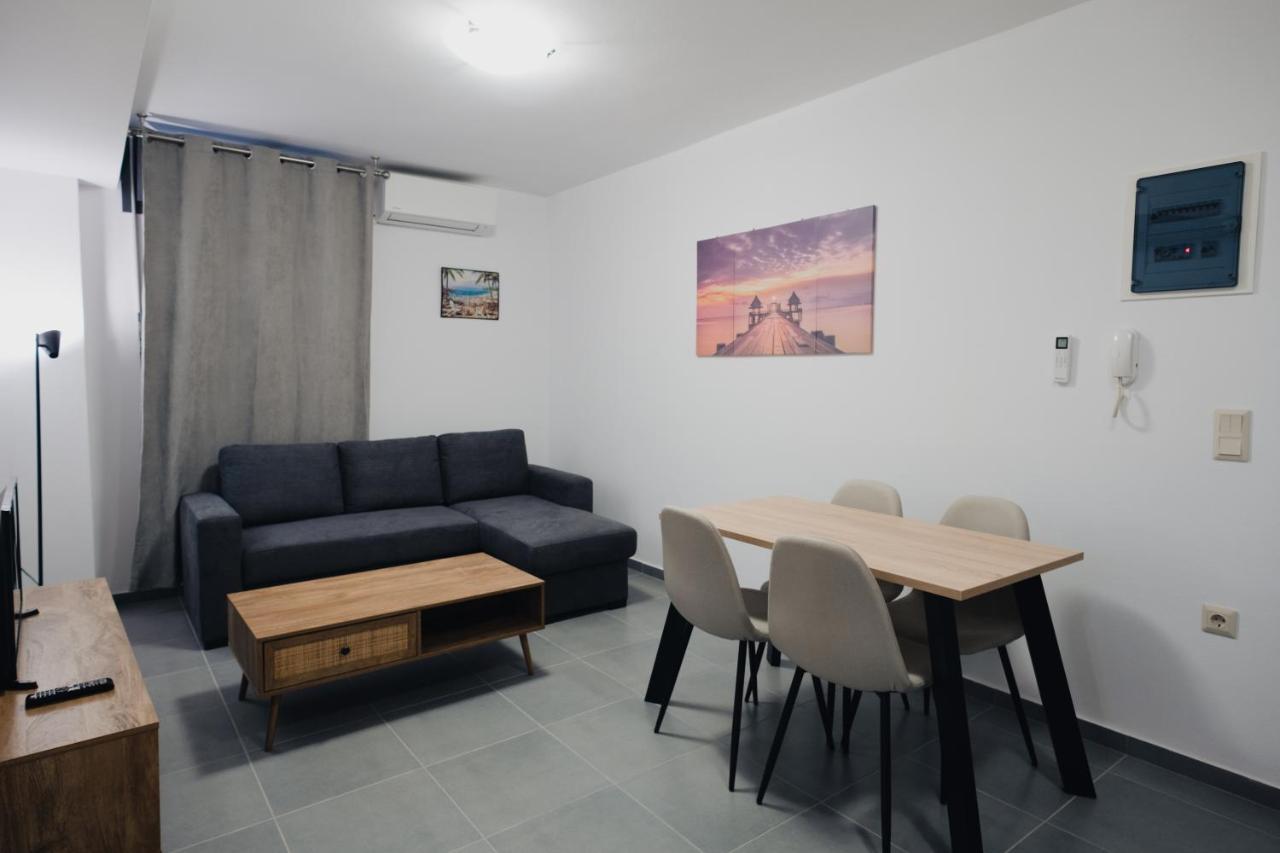 Savere Luxury Studios Skiathos stad Exteriör bild